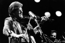ricky-skaggs-perform-bw-1980s-billboard-1548