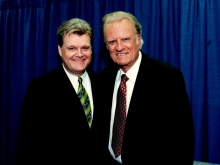 RICKY SKAGGS RELEASES STATEMENT ON PASSING OF REVEREND BILLY GRAHAM
